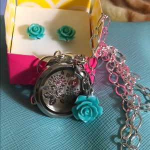 Aqua Rose floral set